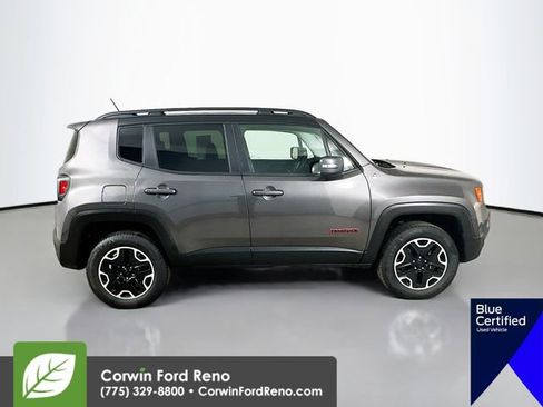 Used 2017 Jeep Renegade Trailhawk image 10