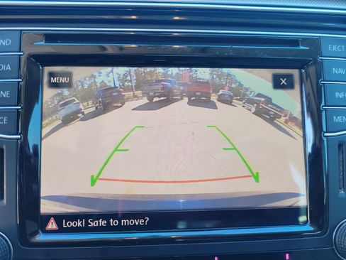 Used 2019 Volkswagen Passat 2.0T Wolfsburg w/ Wheels & Sunroof Package image 20