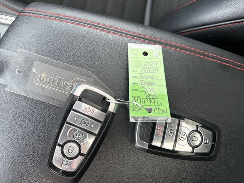 Used 2024 Ford Edge ST-Line image 31