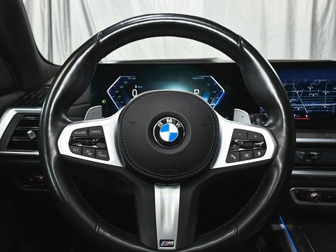 Used 2023 BMW X7 xDrive40i w/ M Sport Package image 36