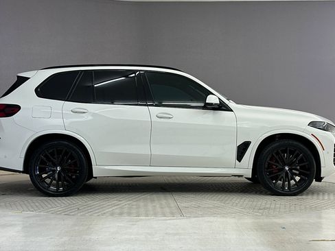 Certified 2025 BMW X5 sDrive40i w/ M Sport Package RWD image 8