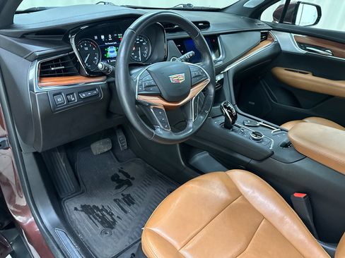 Used 2023 Cadillac XT5 Premium Luxury w/ Technology Package AWD/4WD image 28