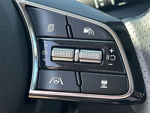 Used 2024 Kia Seltos SX image 28