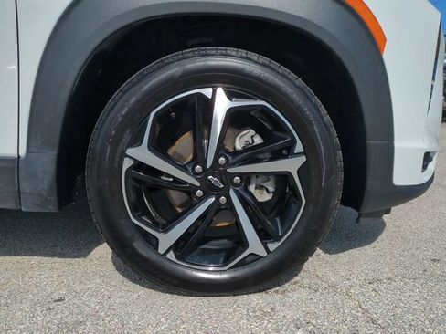 Used 2023 Chevrolet TrailBlazer RS FWD image 11