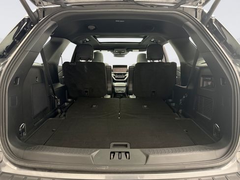 Used 2025 Ford Explorer ST AWD/4WD image 22