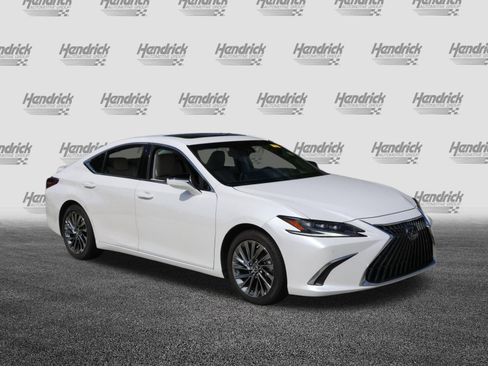 Certified 2024 Lexus ES 300h Ultra Luxury w/ Accessory Package (Z2) FWD image 2