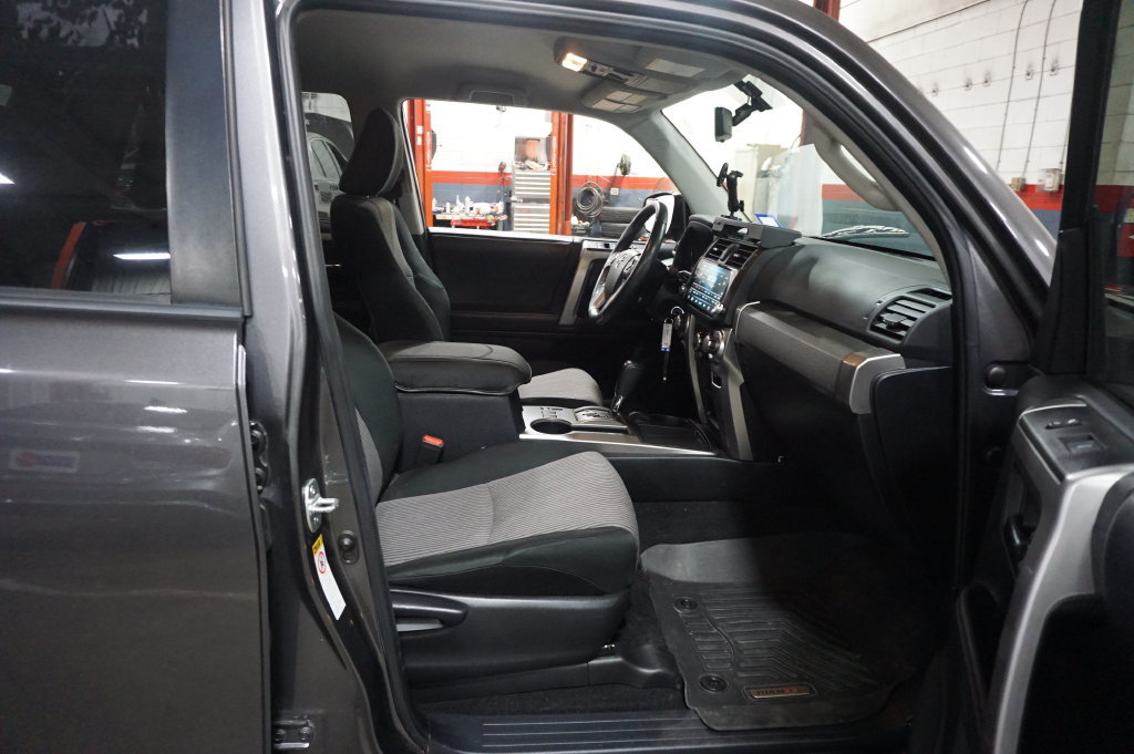 Used 2018 Toyota 4Runner SR5 RWD image 14