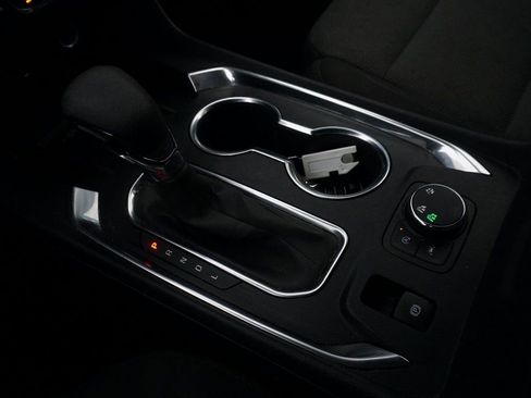 Certified 2023 Chevrolet Traverse LT w/ LPO, Floor Liner Package image 17