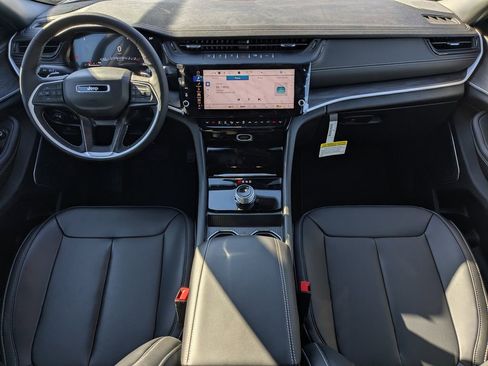New 2026 Jeep Grand Cherokee Limited RWD image 15