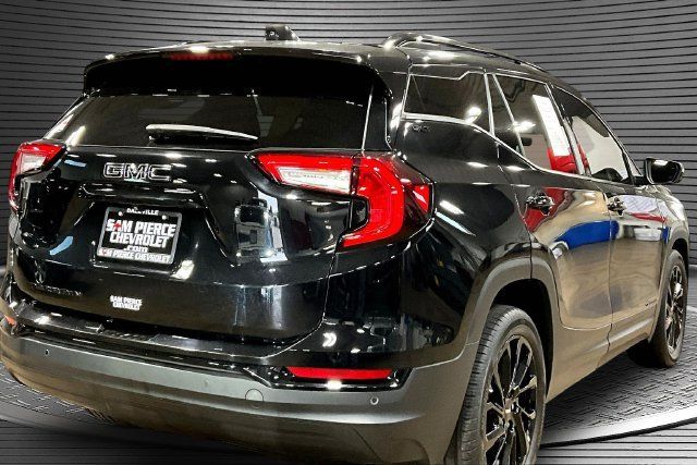 Used 2023 GMC Terrain SLT w/ Elevation Edition FWD image 6