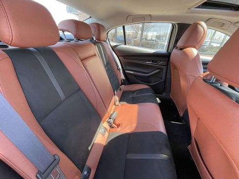 Used 2024 MAZDA MAZDA3 s image 18