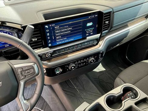 Used 2024 Chevrolet Silverado 1500 RST w/ LPO, Dark Essentials Package image 17