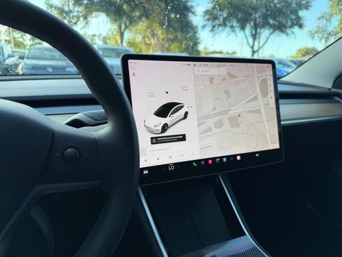 Used 2020 Tesla Model 3 image 21