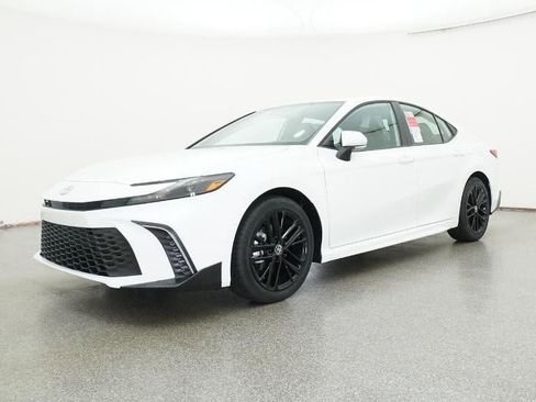 New 2026 Toyota Camry SE image 17