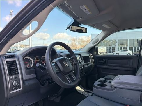Used 2017 RAM 1500 Express AWD/4WD image 18