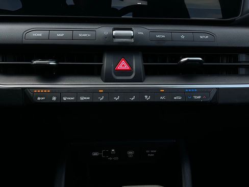 Used 2025 Kia K4 LXS image 28