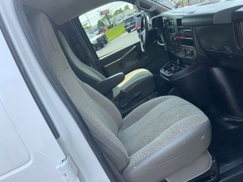 Used 2020 Chevrolet Express 2500 image 13