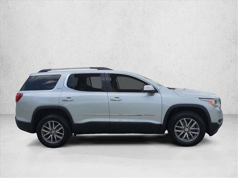 Used 2019 GMC Acadia SLE w/ Driver Alert Package I FWD image 4