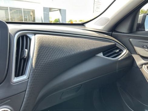 Used 2017 Chevrolet Malibu LS FWD image 33