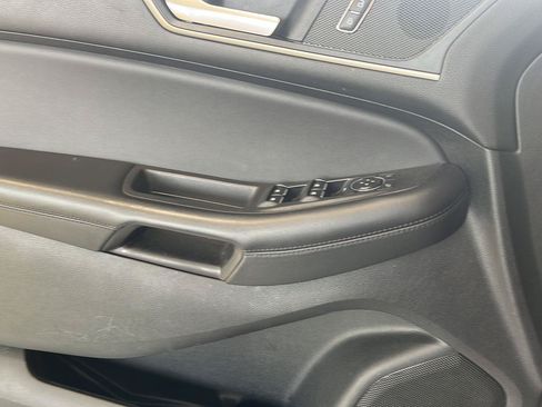 Used 2024 Ford Edge SEL AWD/4WD image 6