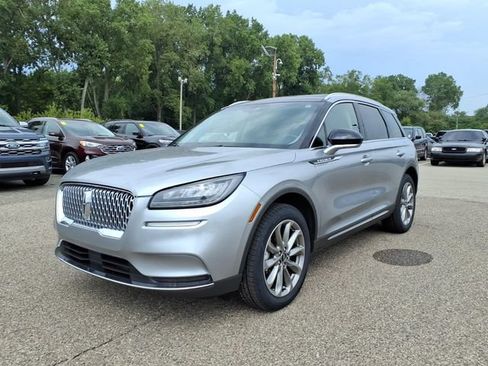 Used 2022 Lincoln Corsair AWD w/ Premium Package image 3