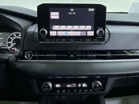 Used 2022 Mitsubishi Outlander ES image 20