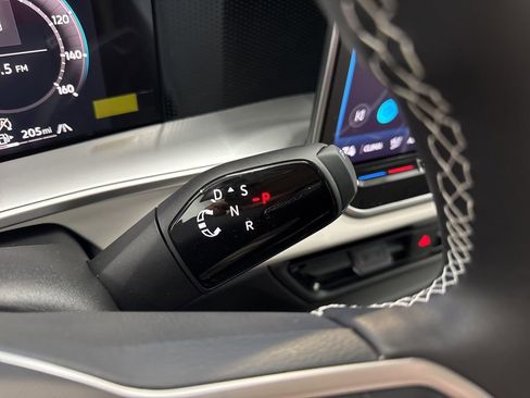 New 2026 Volkswagen Tiguan SE AWD/4WD image 11
