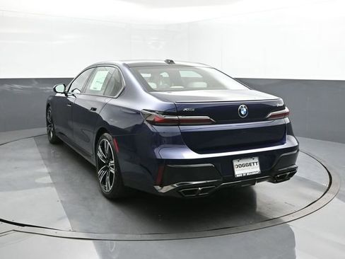 New 2025 BMW 760i xDrive w/ Executive Package image 8