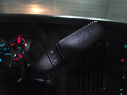 Used 2019 Chevrolet Express 3500 LS image 20