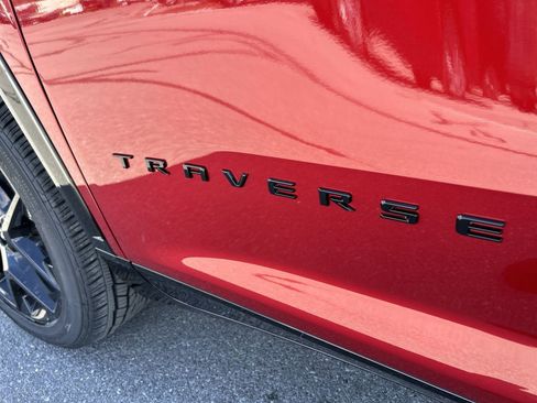 New 2026 Chevrolet Traverse RS image 12