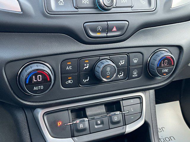 Used 2022 GMC Terrain SLE w/ Driver Convenience Package FWD image 22