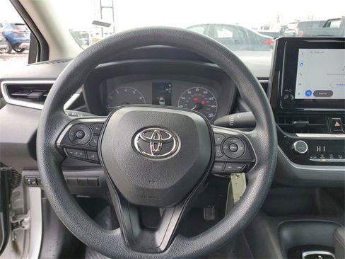 Used 2024 Toyota Corolla LE image 23
