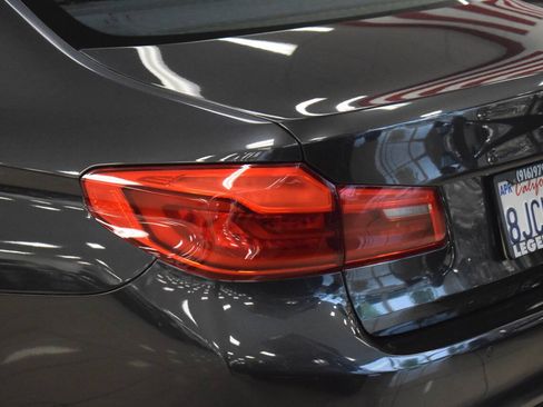 Used 2018 BMW 540i RWD image 21