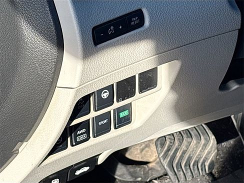 Used 2020 Nissan Rogue Sport SL image 10