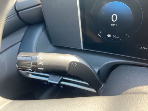 Certified 2025 Hyundai Santa Cruz SEL image 13