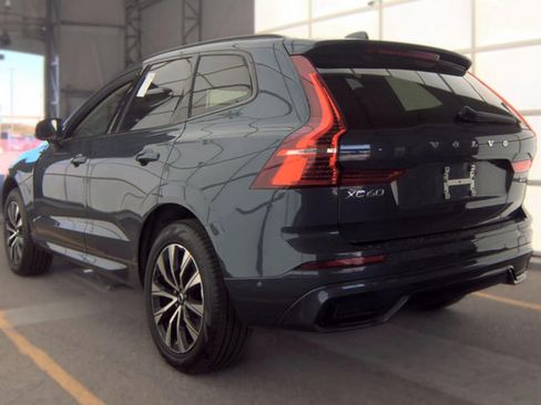 Used 2025 Volvo XC60 B5 Plus AWD/4WD image 4
