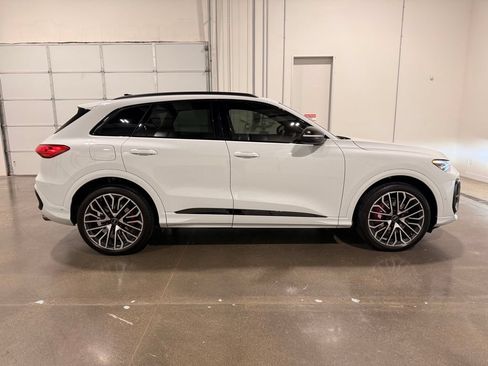 Used 2025 Audi SQ5 Premium Plus AWD/4WD image 4