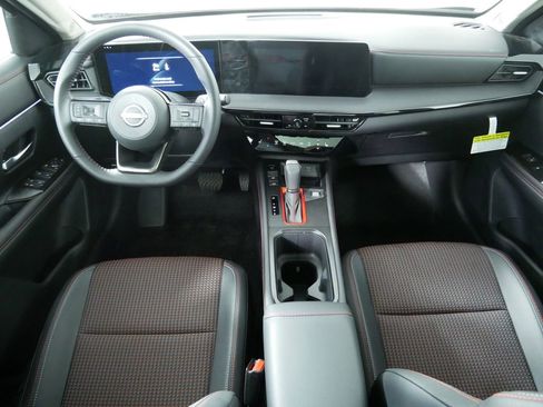 New 2026 Nissan Kicks SR w/ SR Premium Package AWD/4WD image 19
