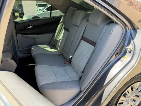 Used 2014 Toyota Camry LE FWD image 27