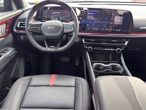 Used 2026 Chevrolet Traverse RS image 26