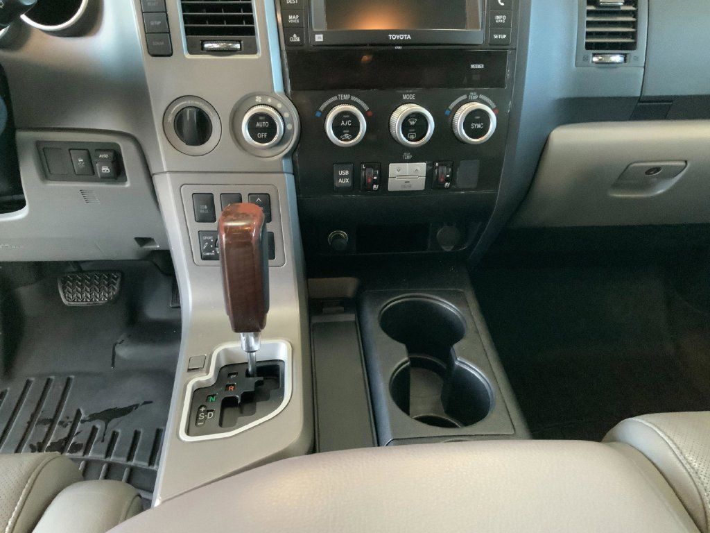 Used 2013 Toyota Sequoia Platinum AWD/4WD image 22