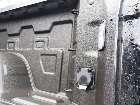 New 2025 GMC Sierra 1500 AT4X image 36