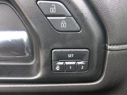 Used 2021 Chevrolet Silverado 3500 High Country w/ Technology Package image 15