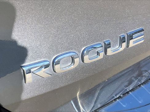 Used 2019 Nissan Rogue SL image 30