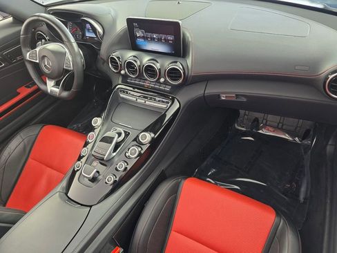 Used 2019 Mercedes-Benz AMG GT Roadster image 25