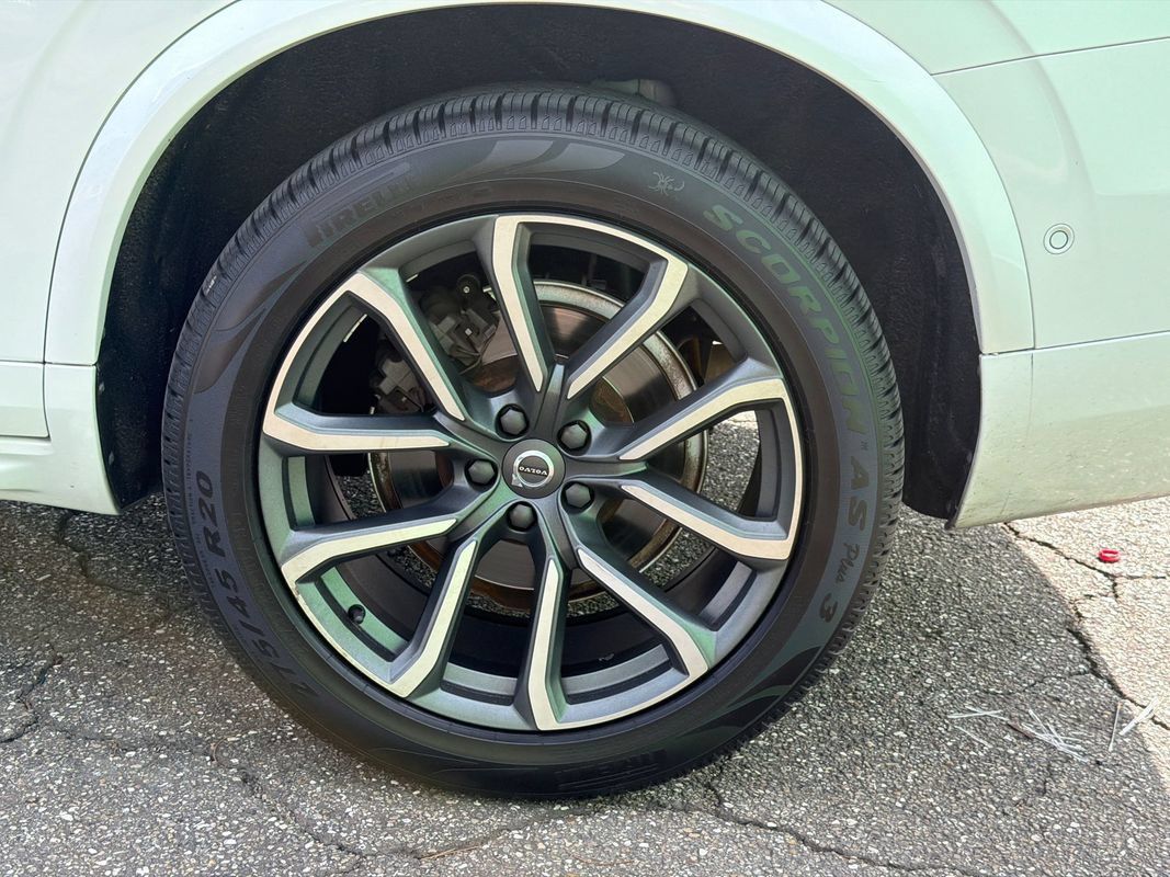 Used 2018 Volvo XC90 T6 Momentum w/ Convenience Package AWD/4WD image 10