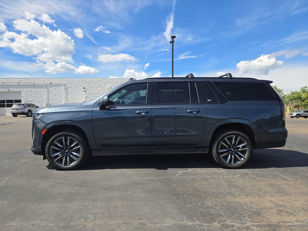 Used 2021 Cadillac Escalade ESV Sport w/ Driver Assist Tech Package AWD/4WD image 7