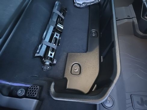 New 2026 Jeep Gladiator Mojave image 96