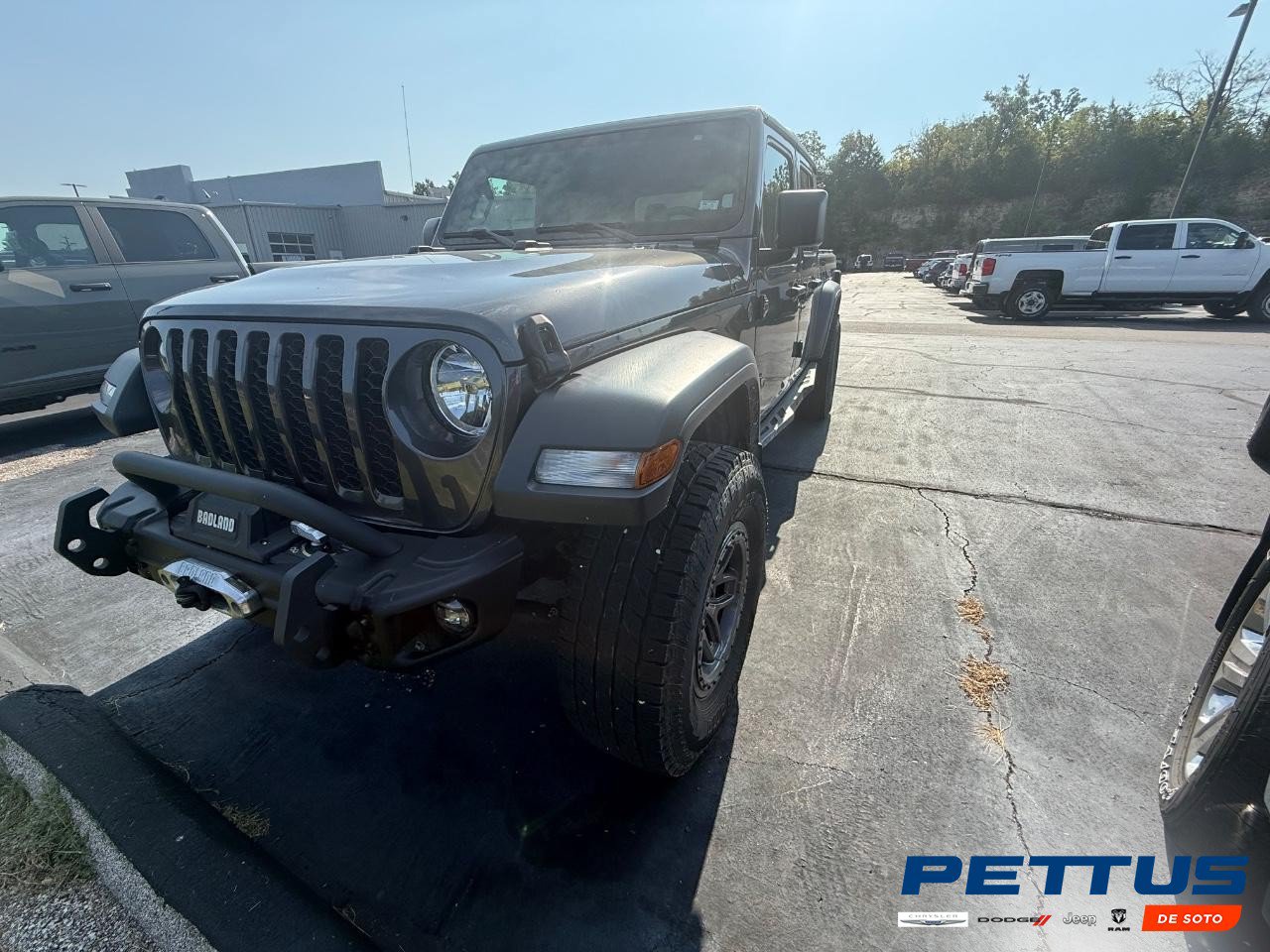 Used 2022 Jeep Gladiator Sport AWD/4WD image 1