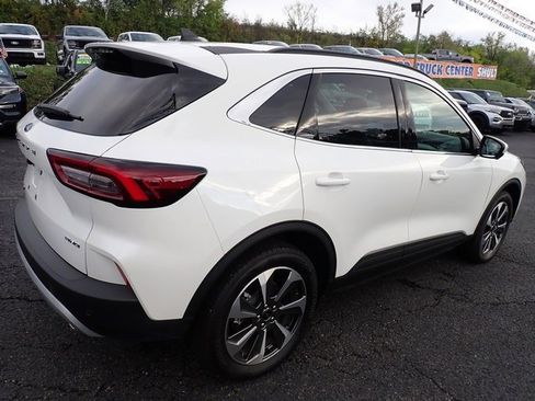 Certified 2024 Ford Escape Platinum image 9